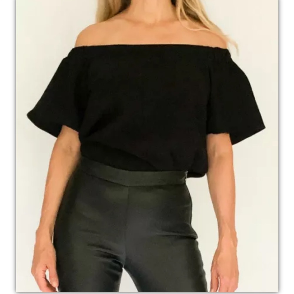 NEW W/ Tag Off the shoulder black Crop top US 6/SM Quality Silky Material BARDOT